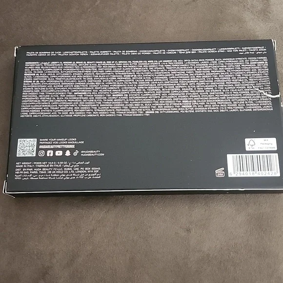 NEW NEVER USED HUDA BEAUTY Pretty Grunge Palette in Black and White - Picture 5 of 5